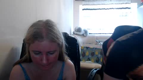 Snapshot of jenisandpeter chatting on June 23, 2026, 5:11 pm JenisAndPeter online show from June 23, 2026, 5:11 pm