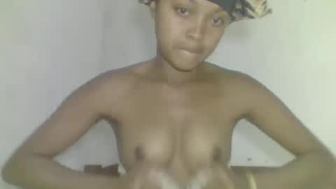 Snapshot of jenisca123 chatting on August 3, 2026, 11:30 pm jenisca123 online show from August 3, 2026, 11:30 pm