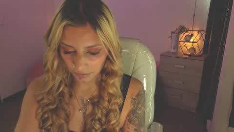 Snapshot of jennaa_cooper chatting on October 20, 2025, 7:47 pm jennaa_cooper online show from October 20, 2025, 7:47 pm