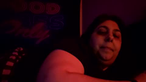 Snapshot of jennabrady chatting on January 15, 2025, 12:19 am Dragon Queen. Be my Dragon -- and online show from January 15, 2025, 12:19 am