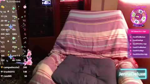 Snapshot of jennadeluxe chatting on May 4, 2026, 5:53 pm Jenna online show from May 4, 2026, 5:53 pm