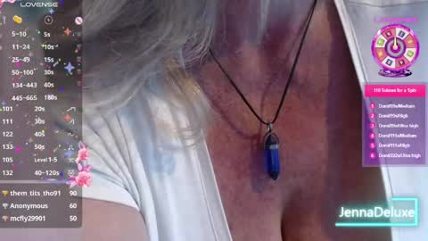Snapshot of jennadeluxe chatting on May 7, 2026, 7:58 am Jenna online show from May 7, 2026, 7:58 am