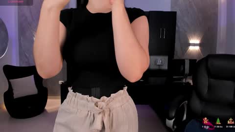 Jenna Olson  online show from December 4, 2025, 6:38 pm