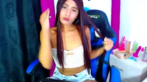 jenn online show from February 3, 2026, 7:02 am