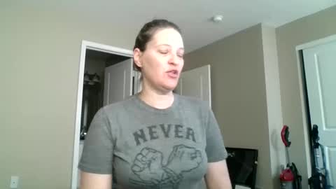 Jennibean6996 online show from February 21, 2025, 1:44 pm