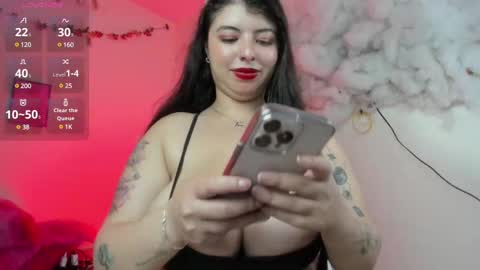 Snapshot of jennie_boobs_ chatting on February 21, 2025, 11:32 pm Jennie online show from February 21, 2025, 11:32 pm