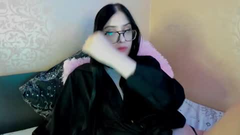 Snapshot of jennifeeeer chatting on November 10, 2025, 9:47 pm Helen online show from November 10, 2025, 9:47 pm