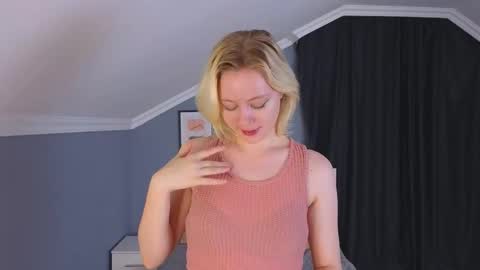 Snapshot of jennifer_mathis chatting on October 2, 2025, 3:08 pm jennifer_mathis online show from October 2, 2025, 3:08 pm