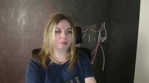 Jennifer online show from October 2, 2025, 5:36 am