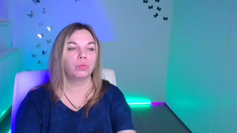 Jennifer online show from October 3, 2025, 6:10 am