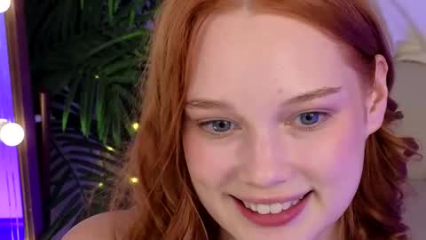 Jennifer online show from October 10, 2025, 1:43 pm