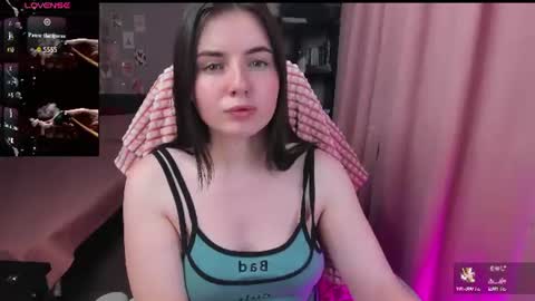 jenniferka online show from June 21, 2026, 6:43 pm