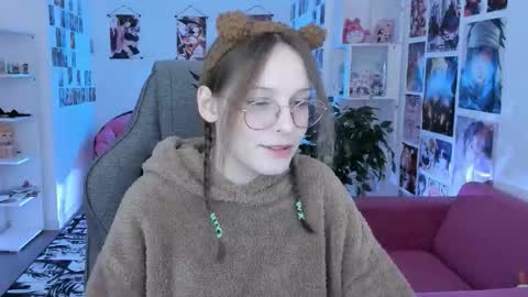 jenniferkiim online show from February 2, 2026, 7:51 am