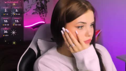 Jenni online show from December 2, 2024, 3:36 pm