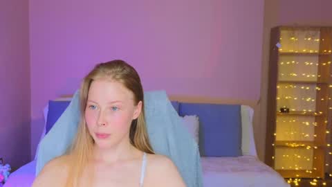 Snapshot of jenny_angelok chatting on June 28, 2026, 2:12 pm Next broadcast on December 05 subject to change online show from June 28, 2026, 2:12 pm