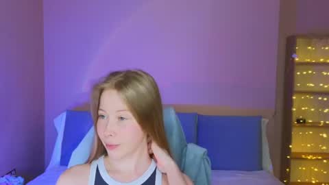 Snapshot of jenny_angelok chatting on July 1, 2026, 3:12 pm Next broadcast on December 05 subject to change online show from July 1, 2026, 3:12 pm