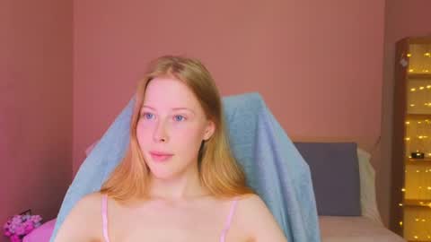 Snapshot of jenny_angelok chatting on July 13, 2026, 2:31 pm Next broadcast on December 05 subject to change online show from July 13, 2026, 2:31 pm
