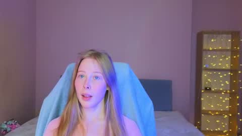 Snapshot of jenny_angelok chatting on August 5, 2026, 1:14 pm Next broadcast on December 05 subject to change online show from August 5, 2026, 1:14 pm