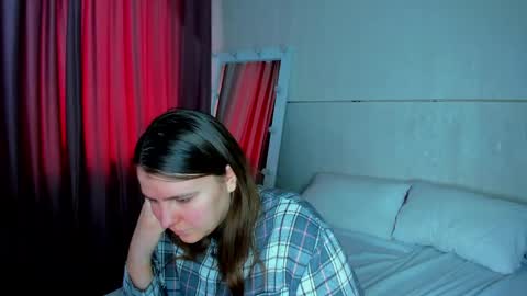 Snapshot of jenny_jimmy chatting on April 17, 2026, 9:23 am Jenny online show from April 17, 2026, 9:23 am