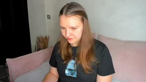 Snapshot of jenny_jimmy chatting on May 4, 2026, 9:27 am Jenny online show from May 4, 2026, 9:27 am