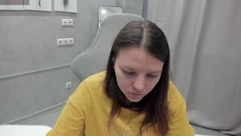 Snapshot of jenny_jimmy chatting on May 13, 2026, 9:28 am Jenny online show from May 13, 2026, 9:28 am