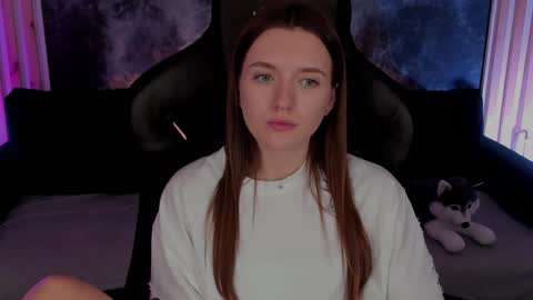 Snapshot of jennydens chatting on December 4, 2024, 5:05 am Jenny NO Nude online show from December 4, 2024, 5:05 am