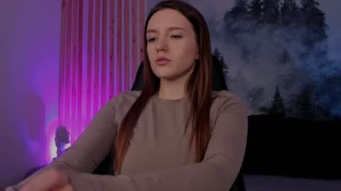 Snapshot of jennydens chatting on December 9, 2024, 5:29 am Jenny NO Nude online show from December 9, 2024, 5:29 am