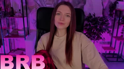 Snapshot of jennydens chatting on January 5, 2025, 2:06 am Jenny NO Nude online show from January 5, 2025, 2:06 am