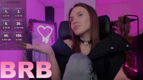 Snapshot of jennydens chatting on January 15, 2025, 8:30 am Jenny NO Nude online show from January 15, 2025, 8:30 am