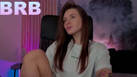 Snapshot of jennydens chatting on January 21, 2025, 2:11 am Jenny NO Nude online show from January 21, 2025, 2:11 am