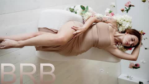 Snapshot of jennydens chatting on October 14, 2025, 5:36 pm Jenny NO Nude online show from October 14, 2025, 5:36 pm