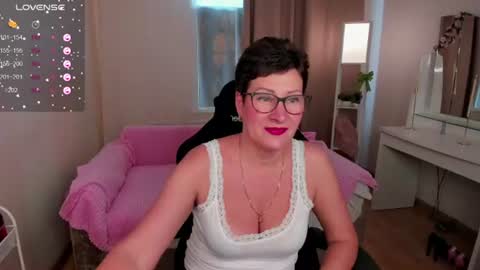 Snapshot of jennymons chatting on July 2, 2026, 8:20 am Jenny online show from July 2, 2026, 8:20 am