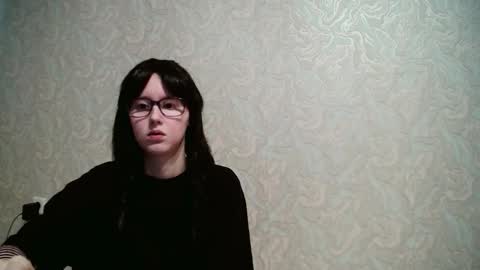 JennyOlset online show from October 7, 2025, 6:43 am