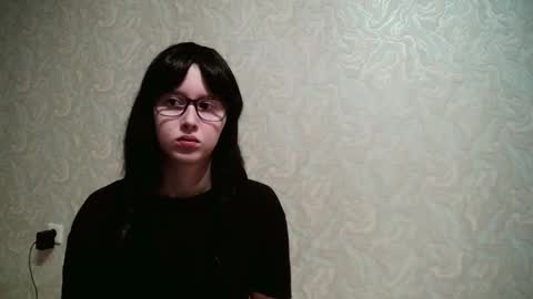 JennyOlset online show from October 12, 2025, 1:04 am