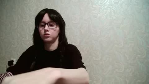 JennyOlset online show from December 14, 2025, 9:25 am