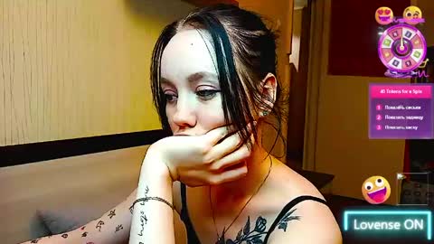 Snapshot of jennyrass chatting on May 14, 2026, 7:20 pm JennyRass online show from May 14, 2026, 7:20 pm