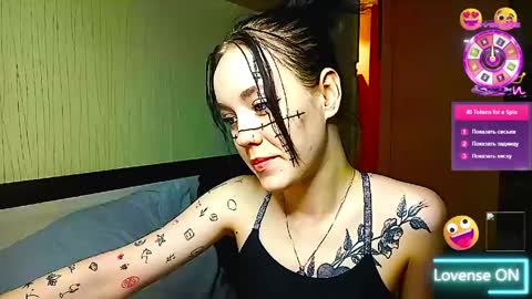 Snapshot of jennyrass chatting on May 17, 2026, 4:47 pm JennyRass online show from May 17, 2026, 4:47 pm