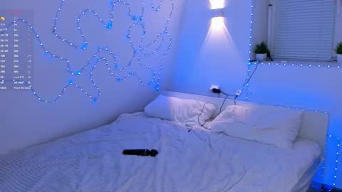 Snapshot of jennysilk chatting on March 3, 2026, 9:04 am Jenny online show from March 3, 2026, 9:04 am