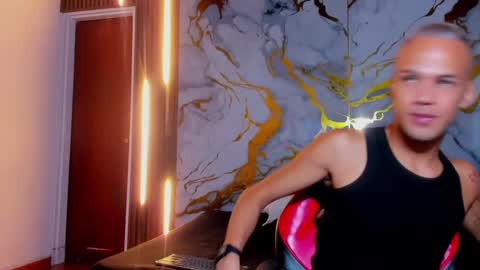 Snapshot of jeremmy_5_ chatting on March 4, 2025, 12:01 pm Jeremmy online show from March 4, 2025, 12:01 pm