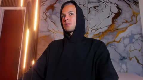 Snapshot of jeremmy_5_ chatting on March 6, 2025, 12:19 pm Jeremmy online show from March 6, 2025, 12:19 pm