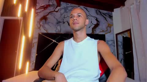 Snapshot of jeremmy_5_ chatting on March 7, 2025, 12:23 pm Jeremmy online show from March 7, 2025, 12:23 pm