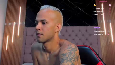 Snapshot of jeremmy_5_ chatting on October 8, 2025, 11:46 pm Jeremmy online show from October 8, 2025, 11:46 pm