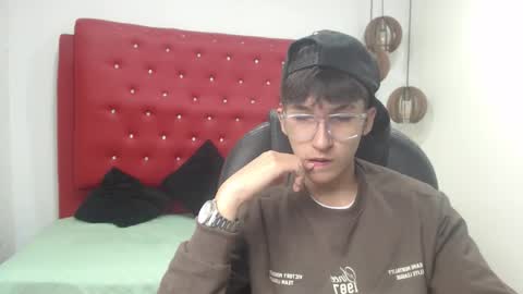 Snapshot of jeremy_job chatting on December 17, 2025, 11:38 am Jeremy online show from December 17, 2025, 11:38 am