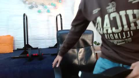 Snapshot of jeremy_job chatting on January 7, 2026, 11:23 am Jeremy online show from January 7, 2026, 11:23 am