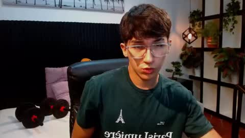 Snapshot of jeremy_job chatting on February 4, 2026, 11:38 am Jeremy online show from February 4, 2026, 11:38 am