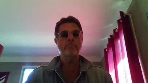 jerflor online show from April 4, 2026, 11:29 am