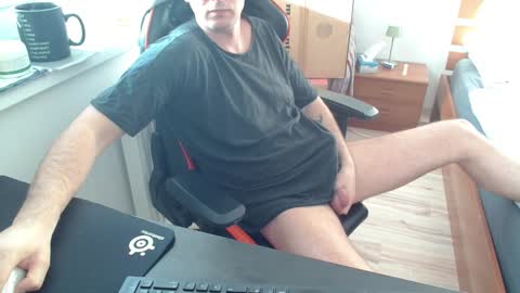 Boy likes daddies online show from January 13, 2025, 12:45 pm