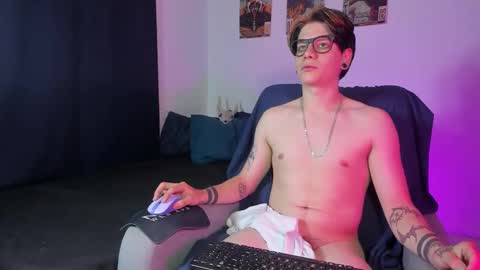 Angelo online show from September 26, 2025, 5:00 am