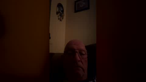 jerryzxcvbnm online show from February 28, 2026, 12:39 pm