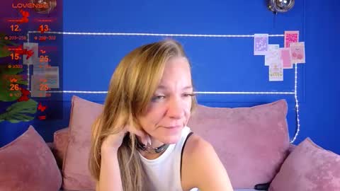 Snapshot of jesica_moon_peachy chatting on September 25, 2025, 2:15 am jesica_moon_peachy online show from September 25, 2025, 2:15 am